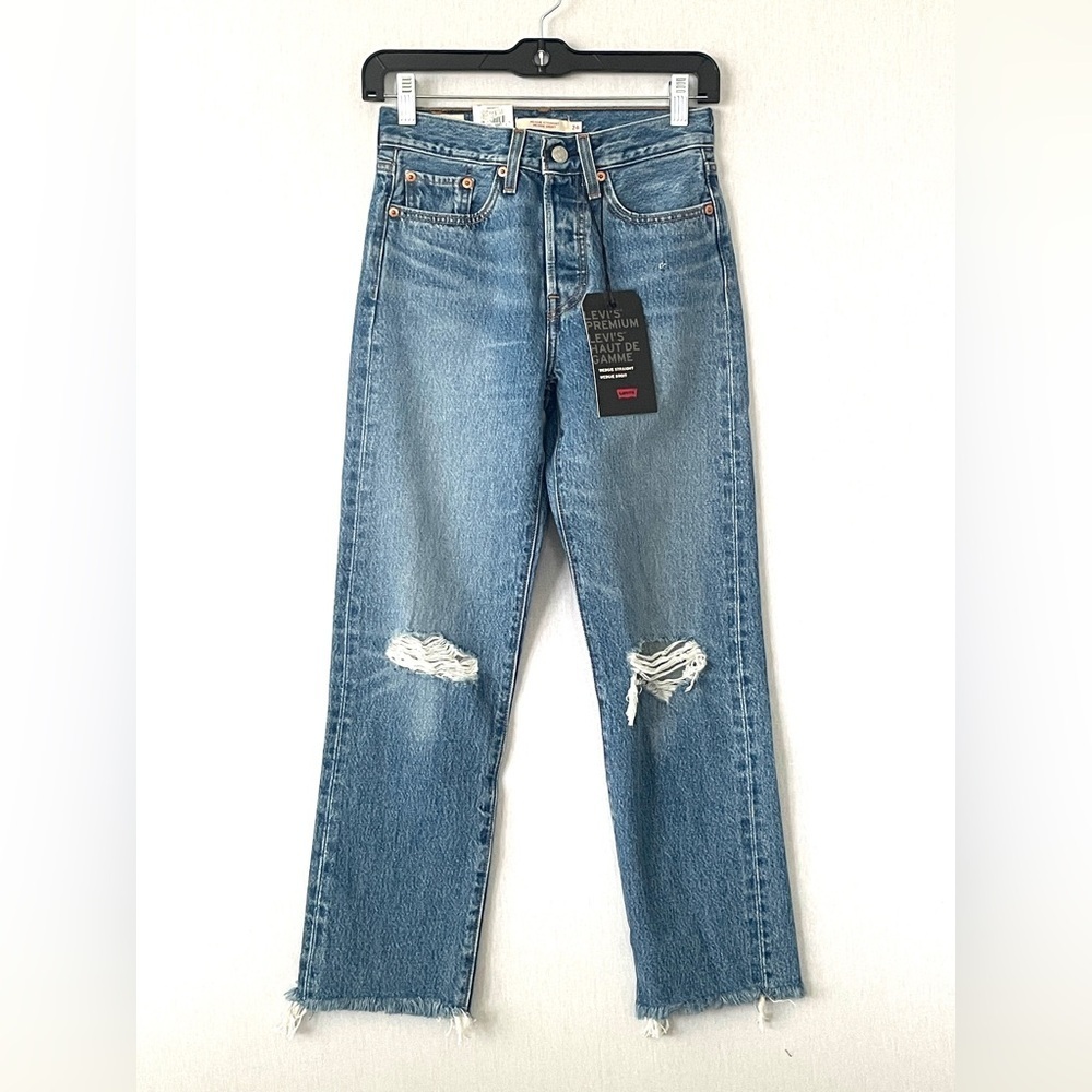 Levi's Wedgie Straight Jeans in Uncovered Truth Size 24